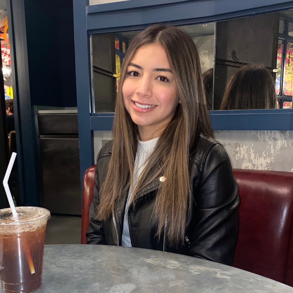 Meet your Posher, Mariela